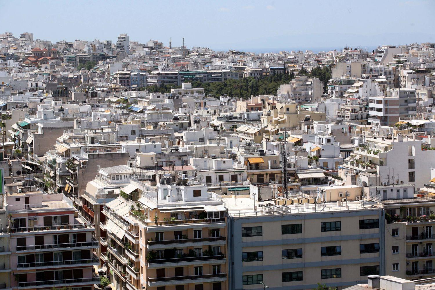 Ανοίγει η ψαλίδα στην αγορά κατοικίας ανάμεσα σε Αθήνα και Περιφέρεια